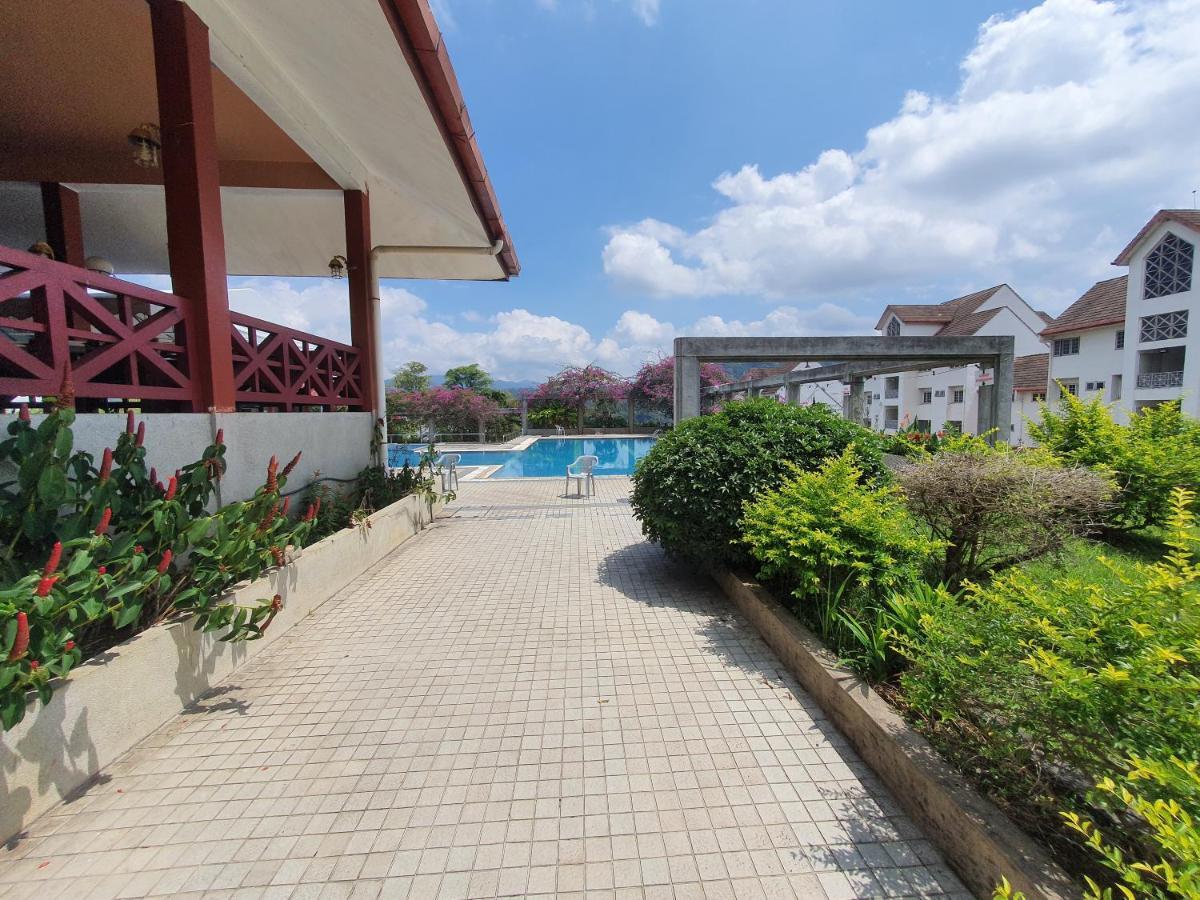 Selesa Hillhomes Golf Resort - P4L1U เบนตง ภายนอก รูปภาพ